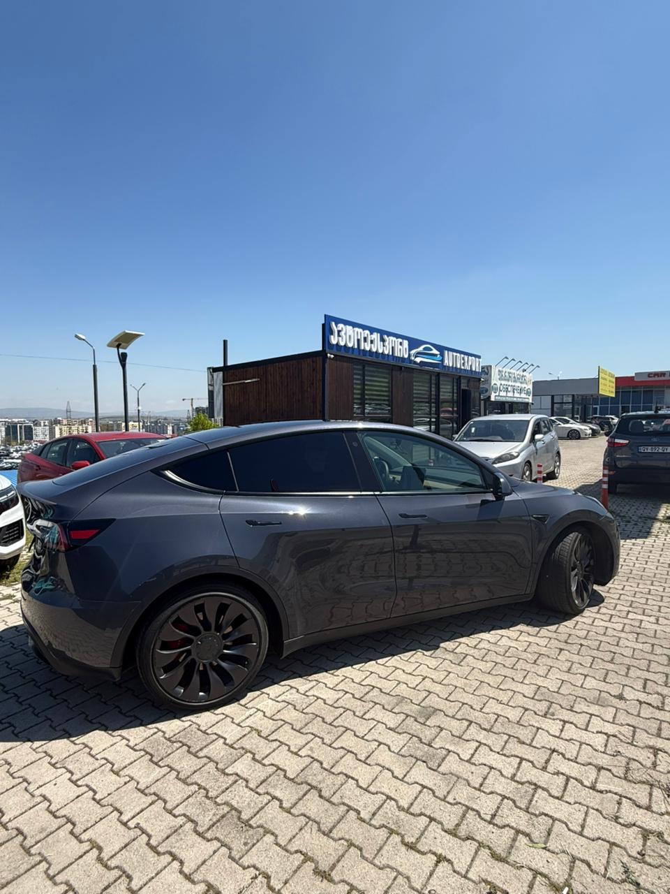Tesla Model Y