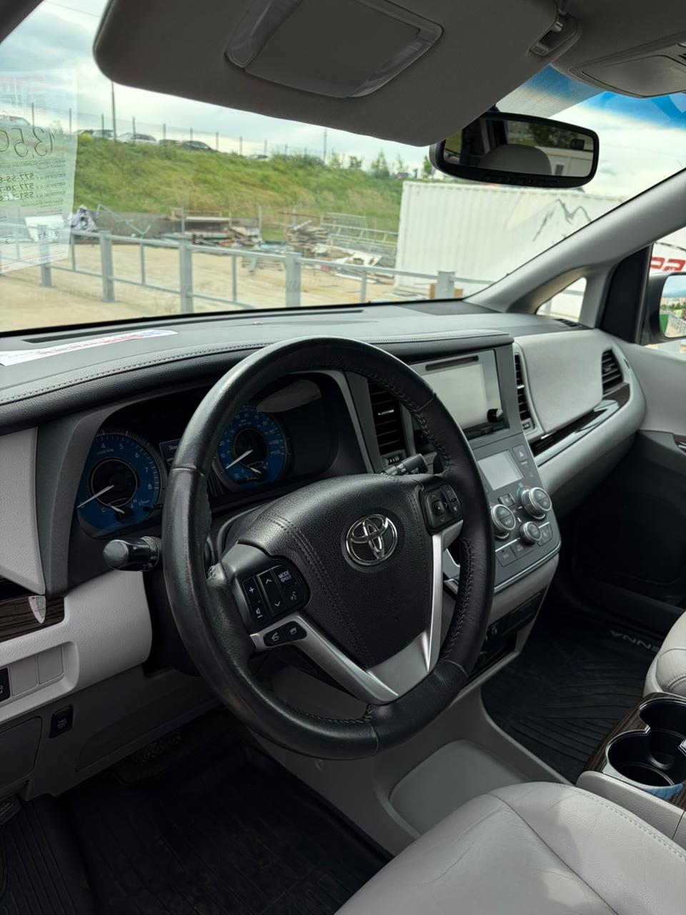 Toyota Sienna